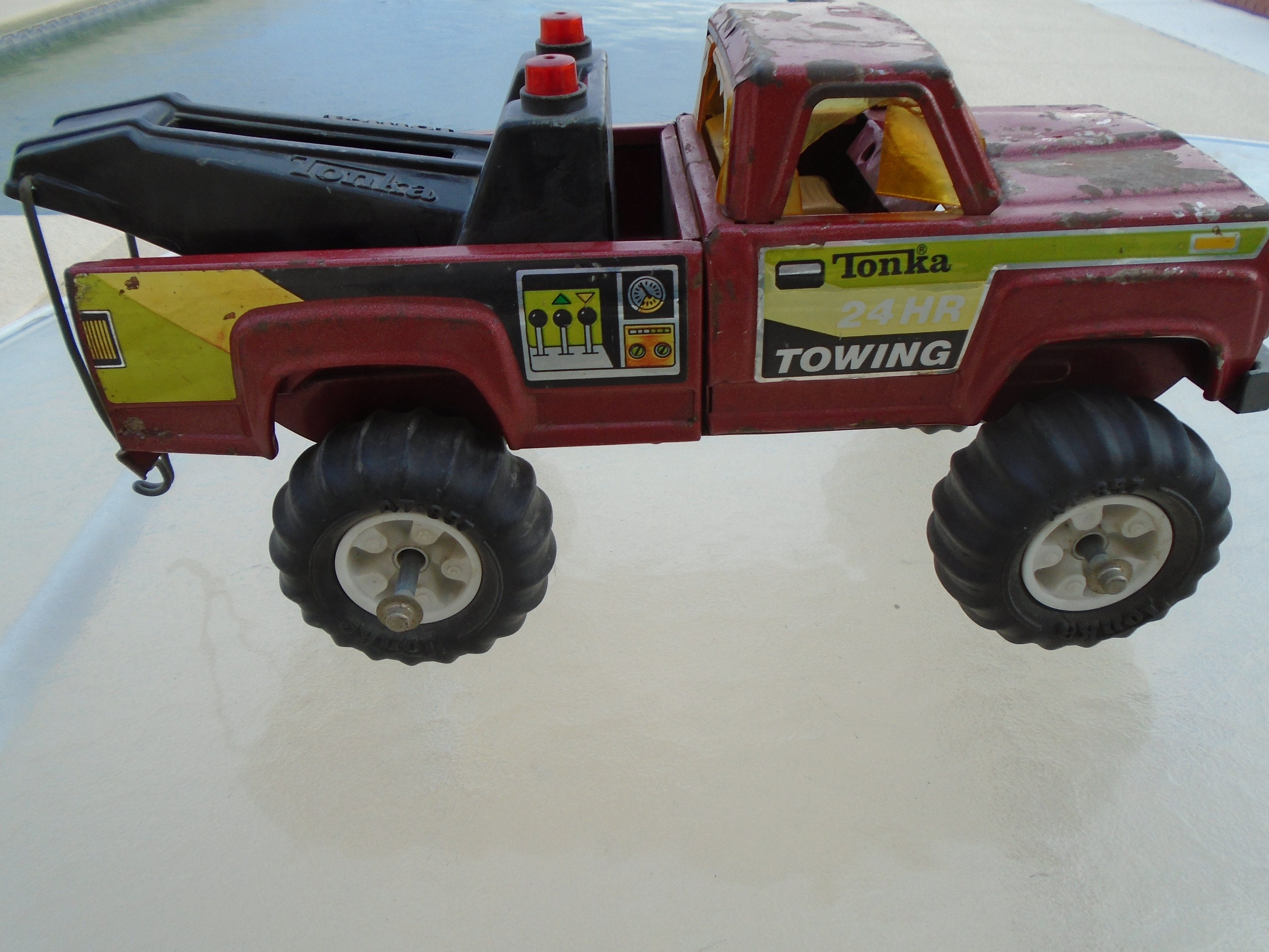 old tonka tow truck