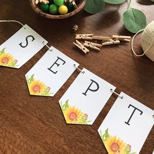 September Banner Printable, September Wall Art, Summer Fall Printable Download, Monthly Banner Kids, Bees Decor Classroom, Bulletin Board