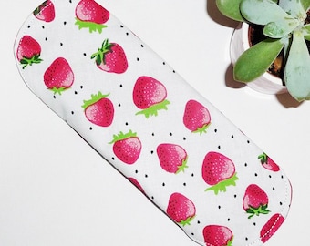 Serviette hygiénique lavable (M) - LES PETITES FRAISES - Pad écologique - Organic cloth pad