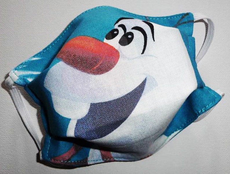 Masque enfant en tissu lavable réutilisable et réversible OLAF Reine des Neiges masque alternatif image 1