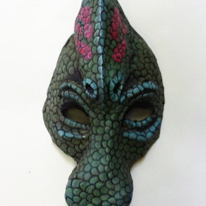 Brachiosaurus Mask, dinosaur mask, Jurassic, Pre-historic, dinosaur, paper mache, wearable