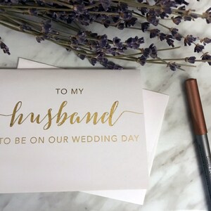 Carte métallisée « Futur mari/futur épouse » le jour du mariage - feuille dorée, rose poudré ou argentée