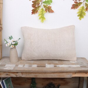 Vintage Kilim Pillow, Interior Designer Pillow, 12x20 Turkish Kilim Pillow, Throw Kilim Pillow, White Pillow, Lumbar Pillow, Hemp Pillow,