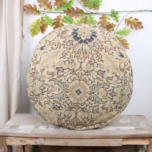 Einzigartiger runder 20 &quot;Bodenhocker aus Vintage Kelim Teppichen - ein durchdachtes Geschenk für jeden Anlass