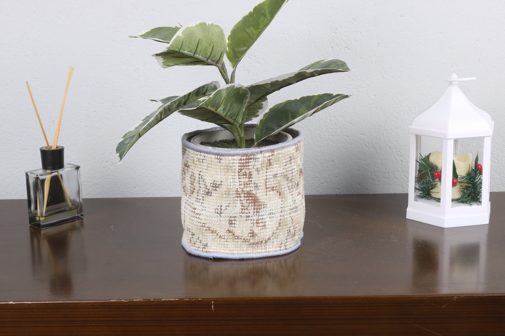 Rug Design Planter, Plant Pot Cover, Organizer Baskets, Handmade Basket, 6x7 Inches, Carpet Plant Basket, Decorative Plant Cover, 8