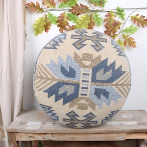Von Hand gefertigter Kilim Pouf - runder 20-Zoll-Osman mit markanten Vintage-Mustern