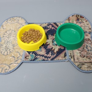 Hundematte, Futterunterlage, Knochenunterlage, blaue Matte, Teppichmatte, Großhandelshundeunterlage, Wassernapfunterlage, Knochendesignunterlage, stilvolle Matte, rutschfeste Matte,