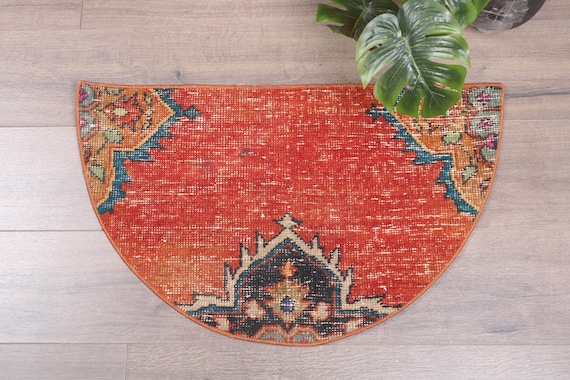 Handmade Vintage Turkish Kilim Doormat - Half-round Rug - Perfect