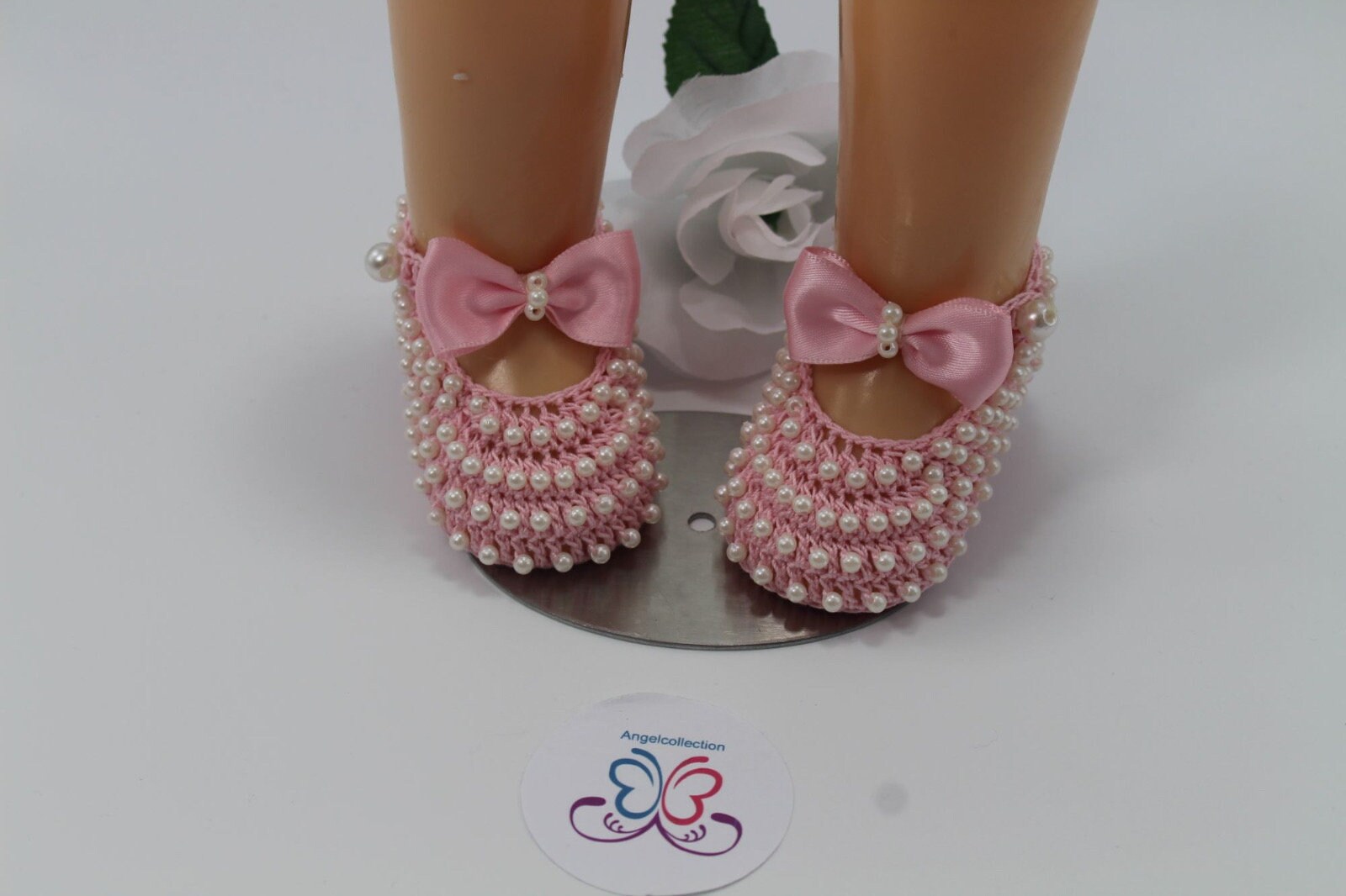 Baby girl crochet pearl shoes, pink pearl shoes , handmade