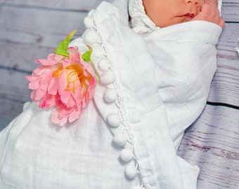 Baby blanket ,Baby Swaddle Blanket, White Pom blanket , baby girl , baby boy