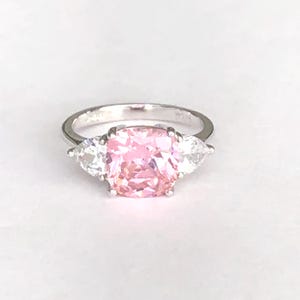 Size 7 Ring, 925 Sterling Silver, Pink and Colorless Stones Ring, Vintage, Pre-owned