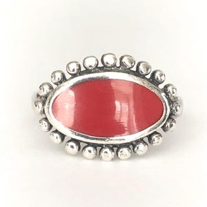 Size 7.5 Ring, 925 Sterling Silver, Red Stone Inlay Ring, Vintage, Pre-owned