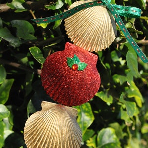 Scallop Shell Trio Christmas Ornament in Gold