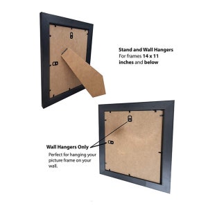 Puede incluir: Dos marcos de fotos negros con soportes y colgadores de pared. El texto dice: "Soportes y colgadores de pared para marcos de 35,56 x 27,94 cm e inferiores". Otro texto dice: "Solo colgadores de pared. Perfecto para colgar el marco de fotos en la pared".