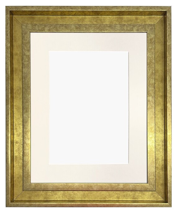 Shoreditch Gold Photo Frame with Ivory Mount: Gallery Exhibition Style