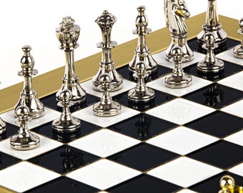 Classic Metal Staunton Chess Set - Brass Nickel Pawns - Gold Black chess Board