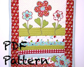 Flower Quilt Pattern, table runner quilt pattern, Applique pattern, Mug Rug Pattern, quilt Pattern, PDF Pattern, Spring Quilt Pattern,