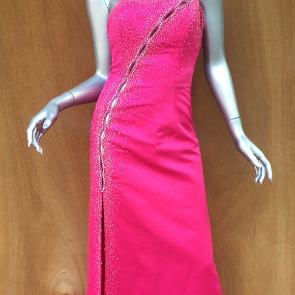 robe vintage rose vif, strass, look diamant, long maxi formel, découpé, perlé, bustier, années 90, années 80, fente latérale, fente haute, taille 6