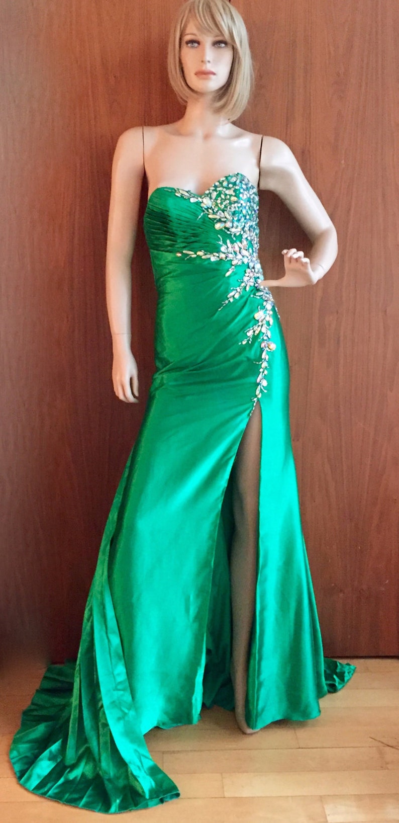 emerald green strapless gown