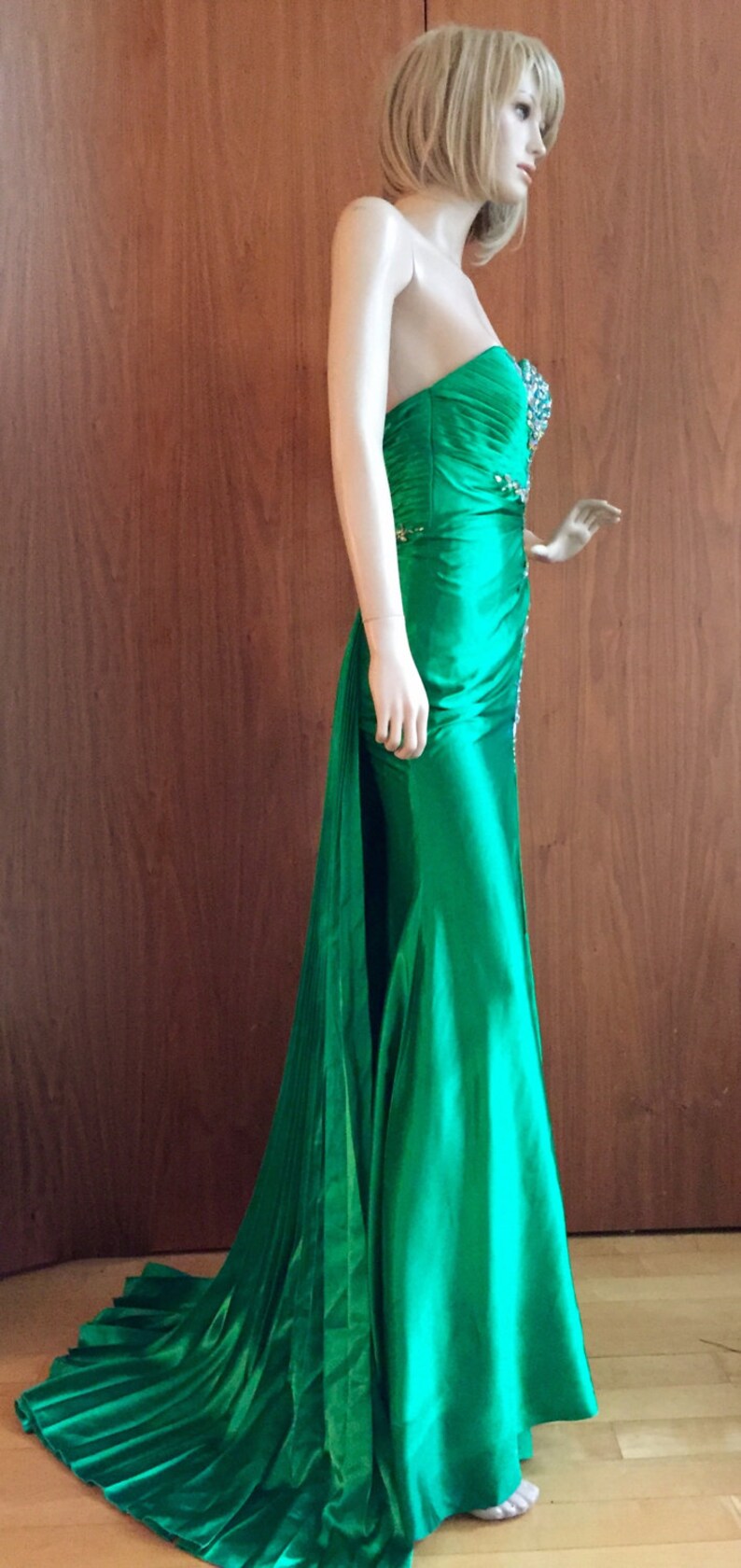 emerald green strapless gown