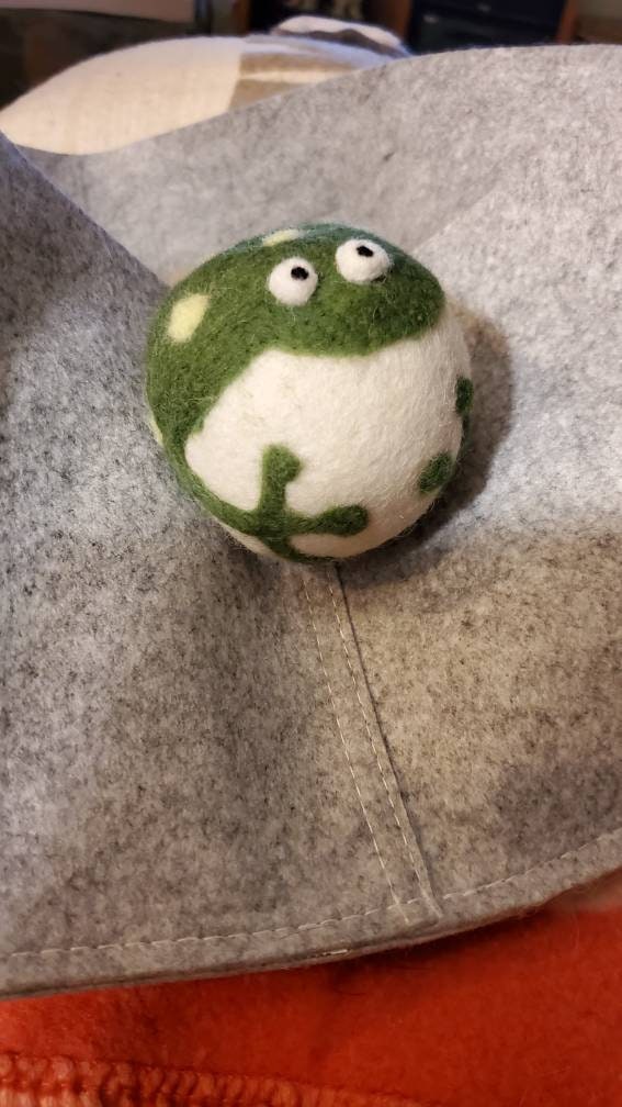 Frog Ball.. Wool Felt Ball. Toy. Dryer Ball. Decor. Ornament. Etsy UK