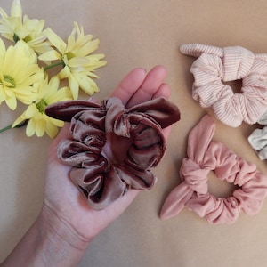 The Lisa Scrunchie Sewing Pattern for Knit Woven Fabric PDF Instant Download Flirty 90s Hair Tie Quick Sew Perfect for Beginners