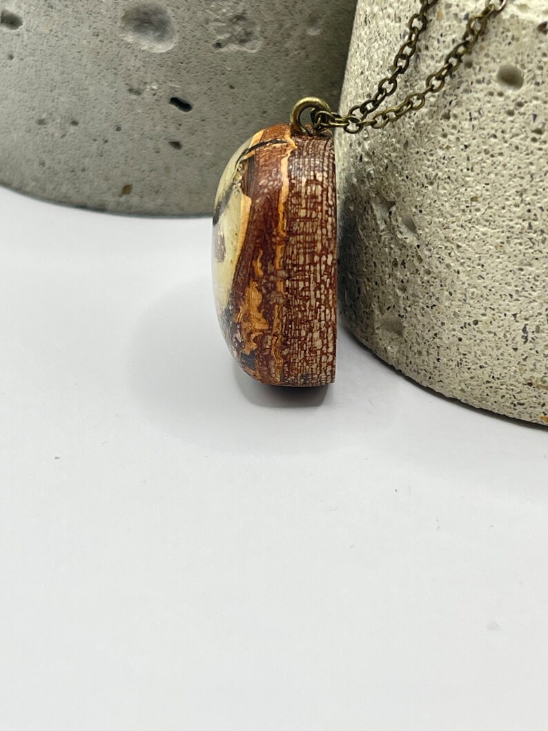 Birch bark necklace image 3