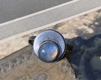 Silver Labradorite Moon Ring