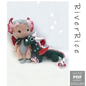 Häkelanleitungen Isy & Bellu, Anleitung beinhaltet Puppe und Drachen. Dieses Häkelmuster ist auf ENGLISCH (unter Verwendung amerikanischer Begriffe) verfügbar.