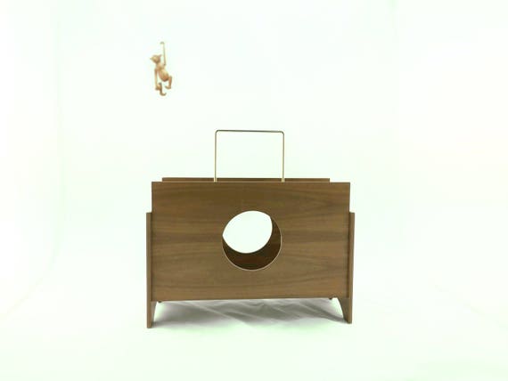 Zeitlos dekorativer Zeitschriftenständer / Magazin Rack / modern danish design 60er / walnut