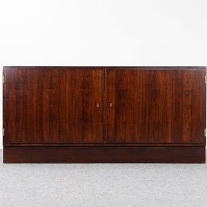 Danish Rosewood Sideboard by Hundevad - (320-067)