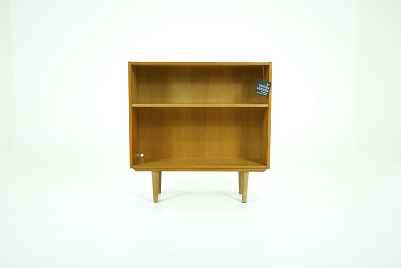Danish Mid Century Modern Oak Bookcase 311 115 Image 0