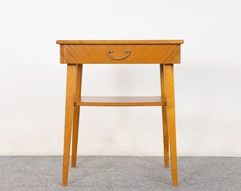 Beech Mid-Century Bedside Table - (324-354.6)