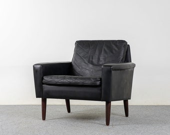 Leather Armchair- (321-257)