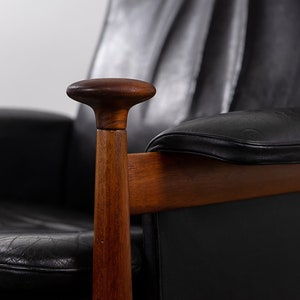 Teak & Leather Bwana Chair by Finn Juhl 310-148 image 2