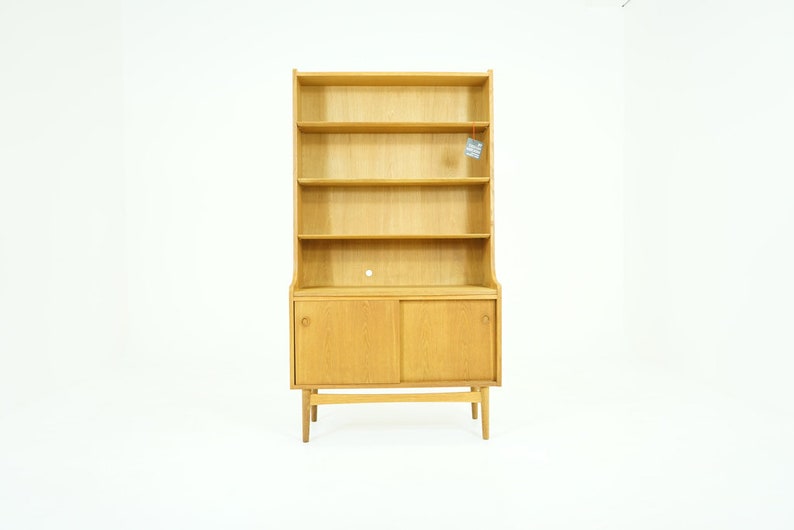 Danish Mid Century Modern Oak Bookcase 311 073 Image 0