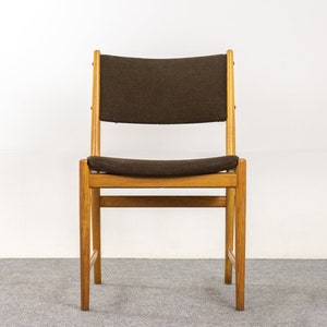 6 Oak Dining Chairs, by Kai Lyngfeldt Larsen 322-238 image 3