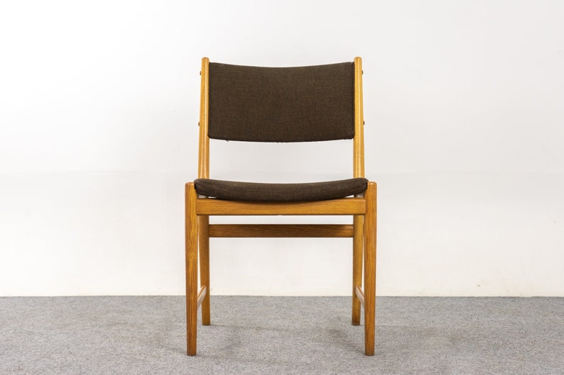 6 Oak Dining Chairs, by Kai Lyngfeldt Larsen 322-238 image 3