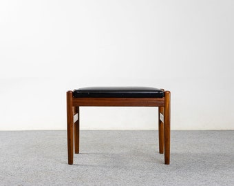 Mid-Century Teak Footstool - (322-173.2)