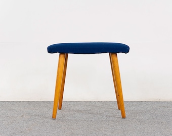 Mid-Century Beech Footstool - (319-138.10)