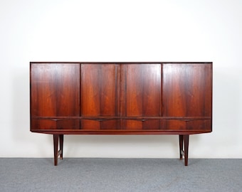 Danish Mid Century Rosewood Sideboard - (319-025)