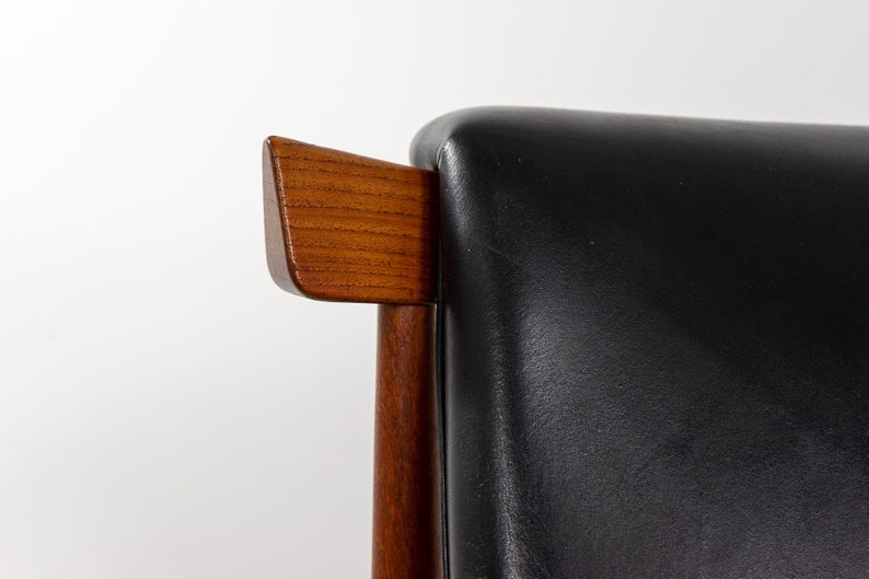 Teak & Leather Bwana Chair by Finn Juhl 310-148 image 5