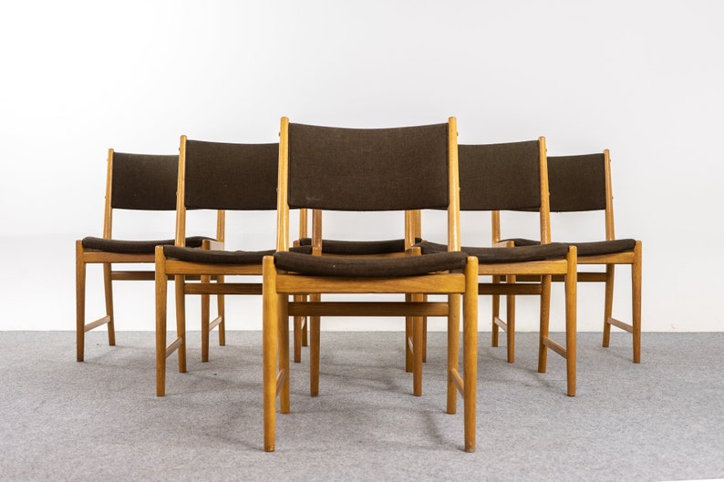 6 Oak Dining Chairs, by Kai Lyngfeldt Larsen 322-238 image 9