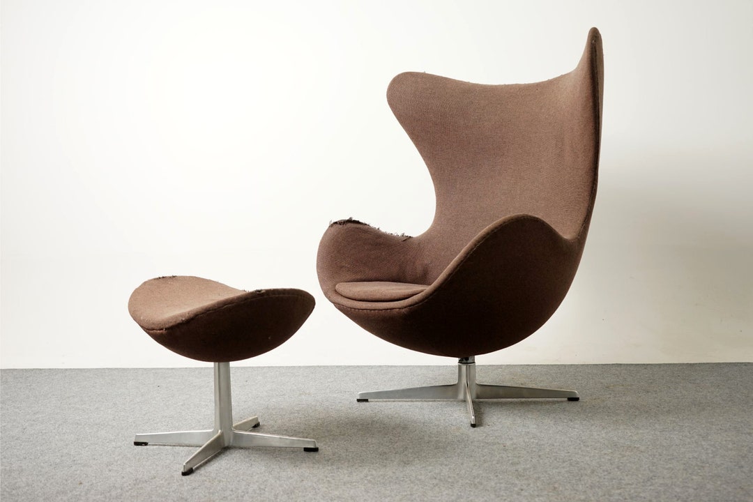 Egg Chair & Footstool by Arne Jacobsen for Fritz Hansen Etsy