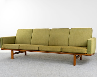 Oak GE-236 Sofa by Hans Wegner for Getama - (320-119)