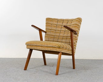 Mid-Century Modern Beech Lounge Chair - (321-261.5)