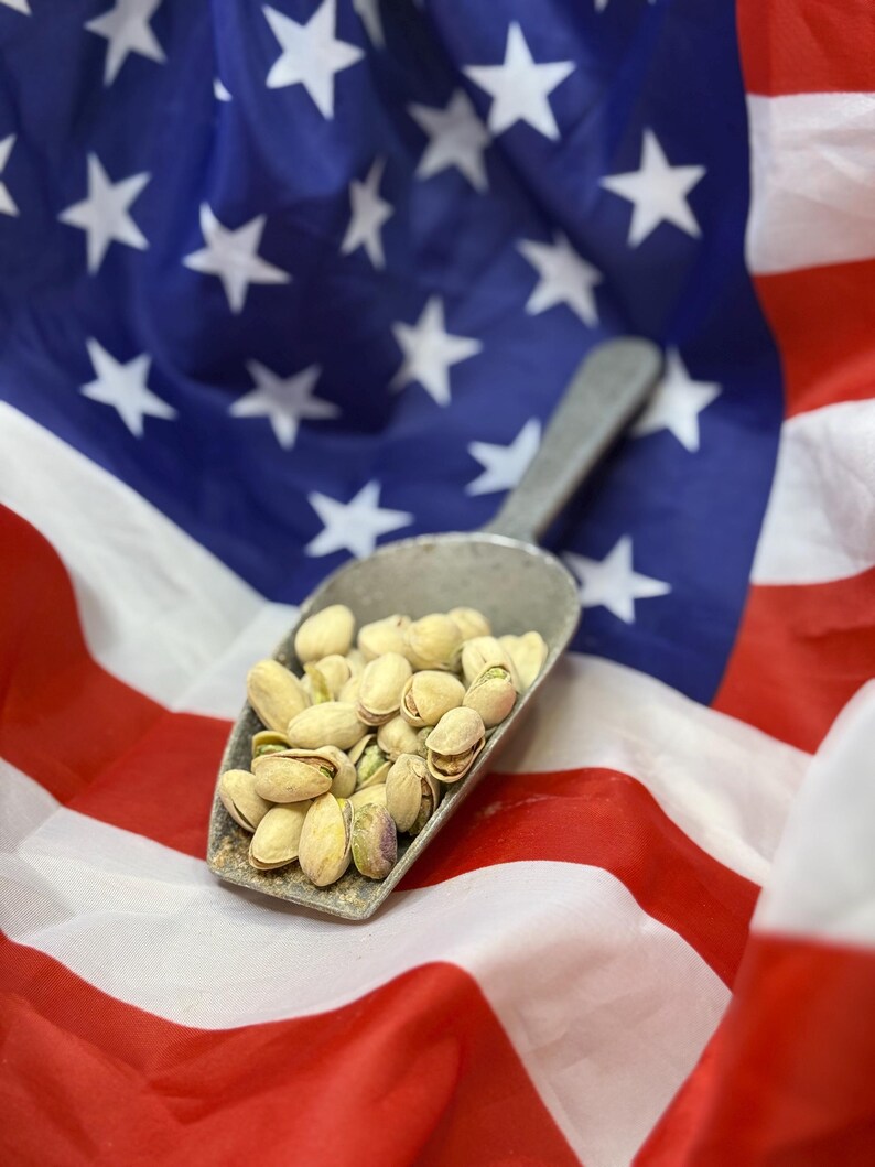 Salted Roasted Pistachios- 8 oz Resealable Bag, Delicious Healthy Snack, Birthday Gifts, Corporate Gifts bild 8