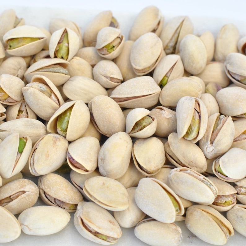Salted Roasted Pistachios- 8 oz Resealable Bag, Delicious Healthy Snack, Birthday Gifts, Corporate Gifts bild 4