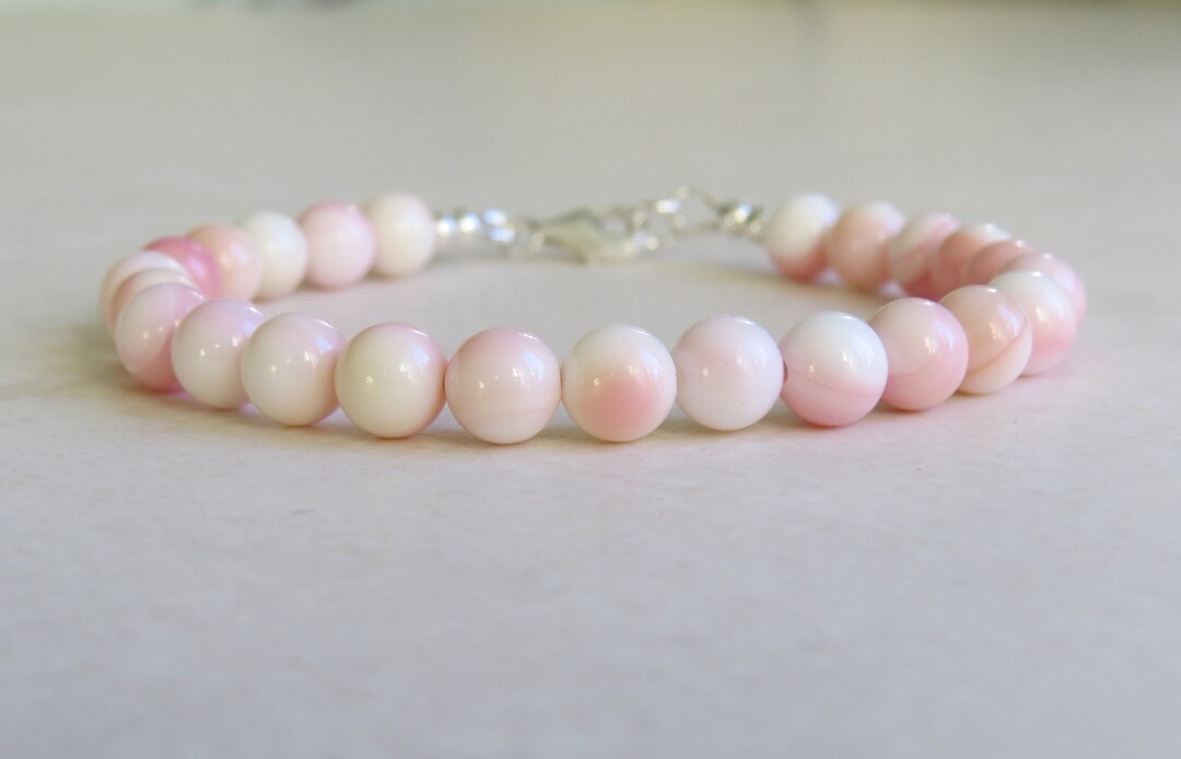 Natural Blush Queen Conch Shell Bracelet - Etsy