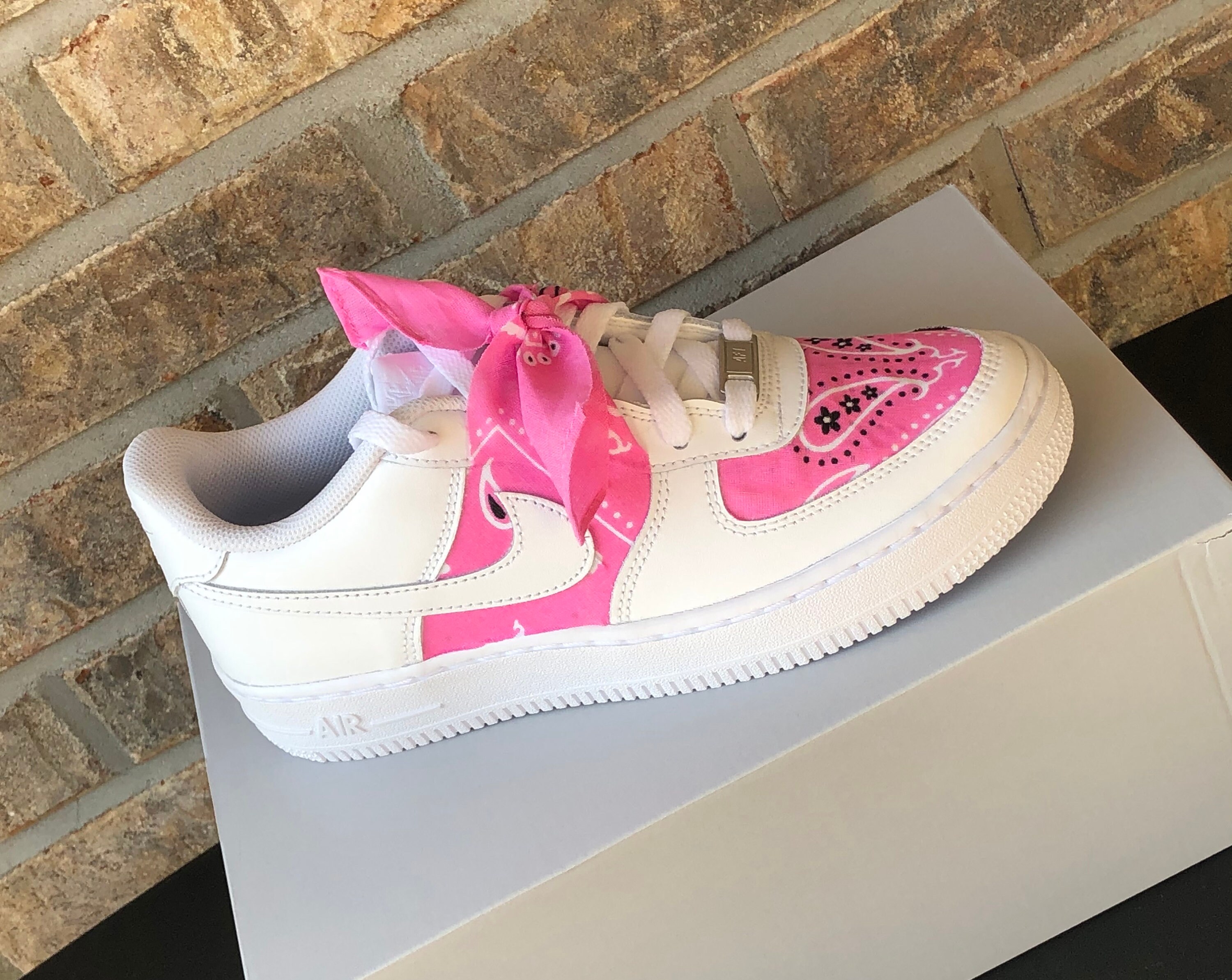 pink bandana af1